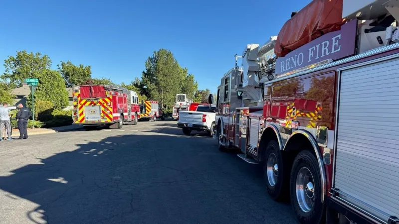 Structure fire breaks out on Lakeridge Drive in south Reno