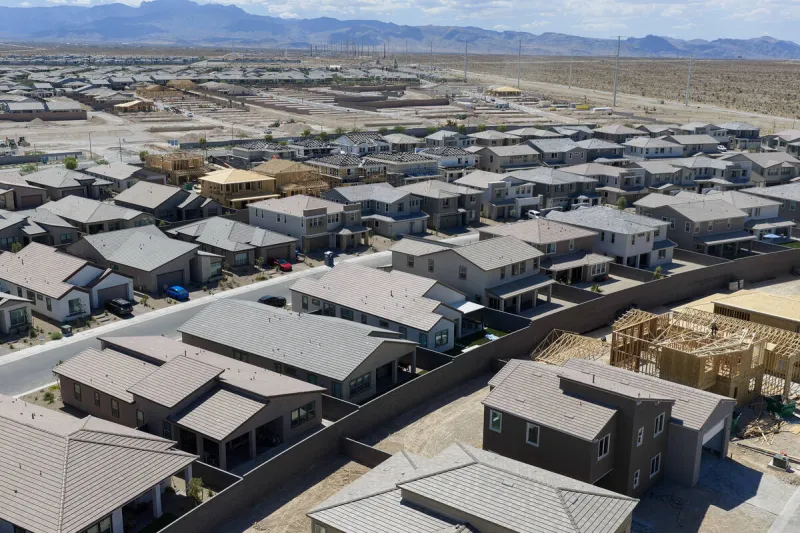 Fewer Californians are moving to Nevada, DMV data shows