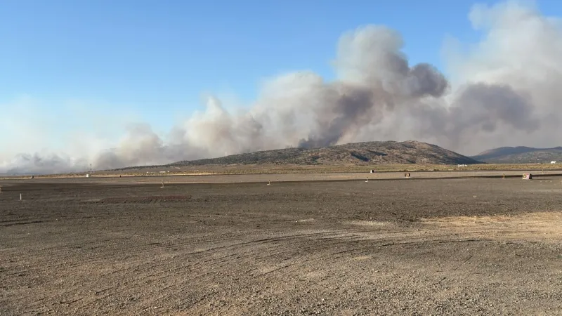 Wildfire-linked outage leaves more than 1,000 Lemmon Valley residents without power