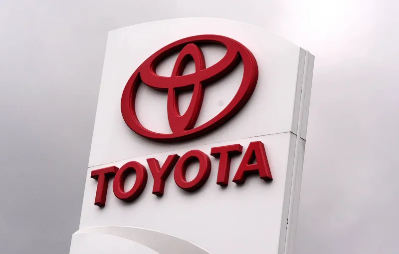 Toyota recalls 655K Camrys over display error that may deactivate turn signals and other indicators