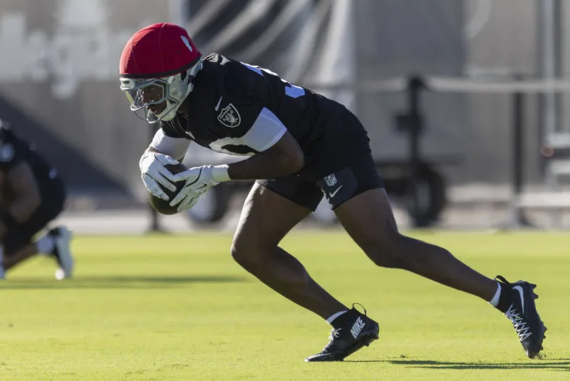 Raiders rookie RB Mike Washington Jr. brings power, speed, tenacity