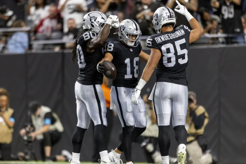 'It's mine': Fernando Mendoza's first Raiders touchdown ball belongs to Jack Bech