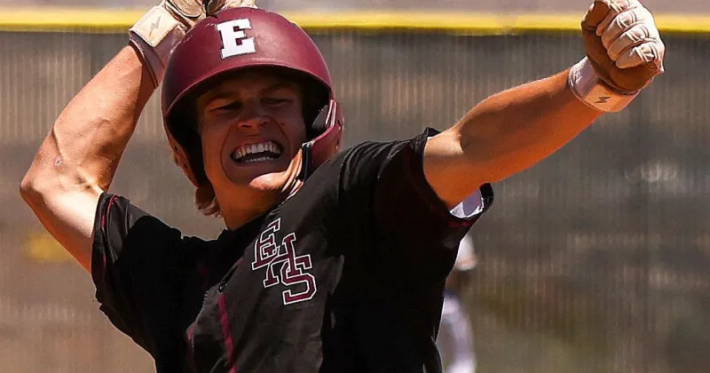 Sellers signs with Cougars