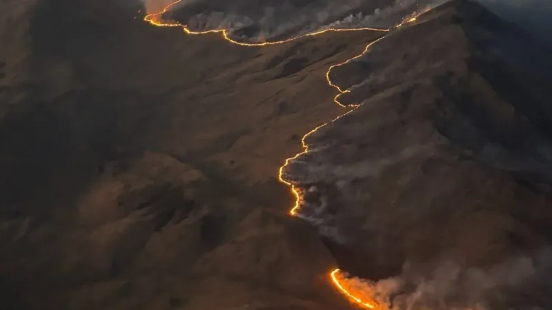 Wetting rains boost containment of Bug and Stallion fires north of Reno