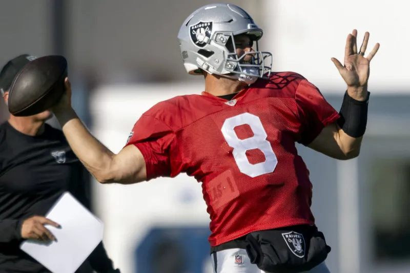 Raiders' Sunday camp observations: Cousins handles 1st-team reps, Crosby disrupts on defense