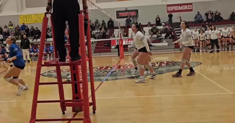Lady Indians working, growing