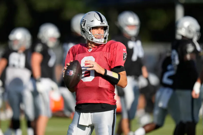 'Don't touch my arm': Raiders QB Kirk Cousins practices safety in training camp