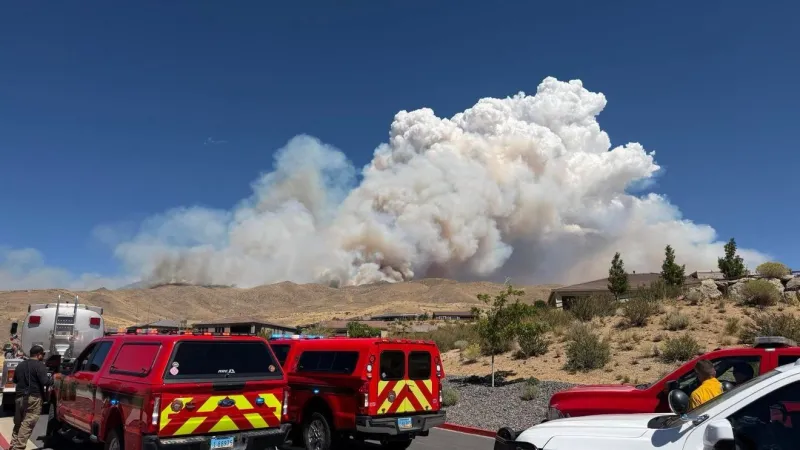 Fast-moving Hawk Fire near Reno grows to 10,500 acres, threatens 1,000 homes