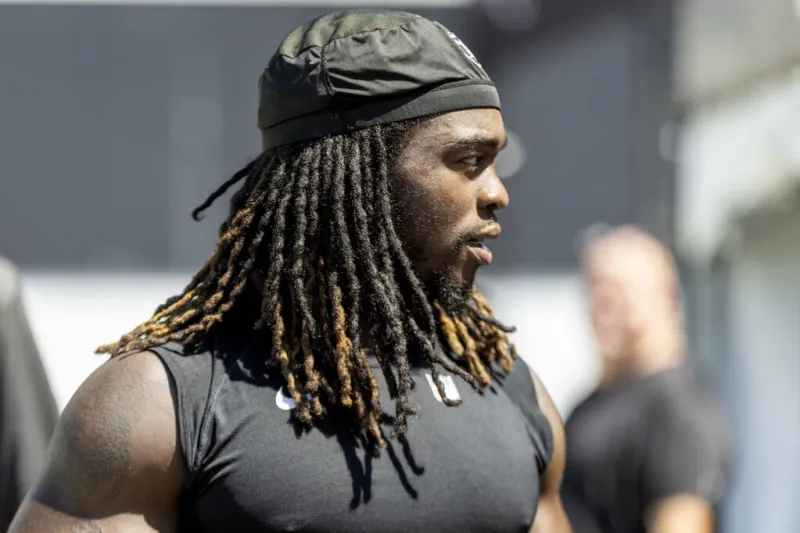 Raiders' Ashton Jeanty suffers apparent leg injury in training camp practice