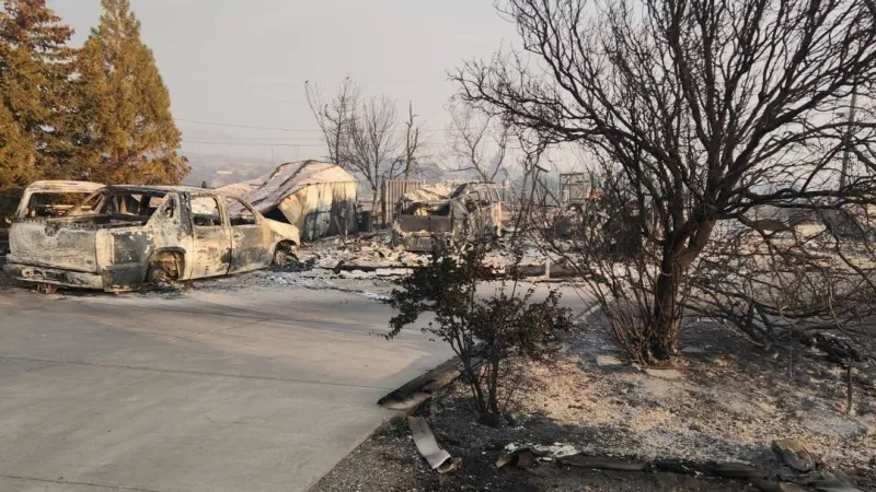 HAWK FIRE: Homes lost near the base of Peavine Peak