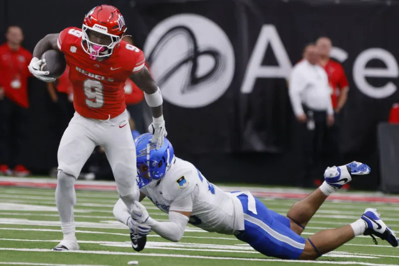 Betting for college football Week 0: Predictions, picks, odds