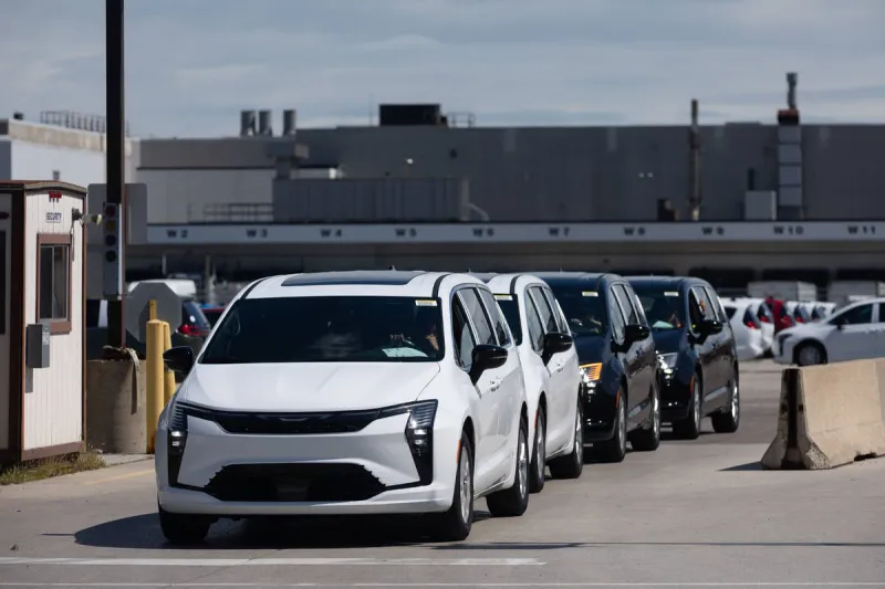Canada strikes back at US with retaliatory tariffs as trade war escalates