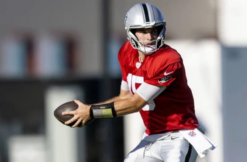 Fernando Mendoza an 'improving player' after first Raiders training camp