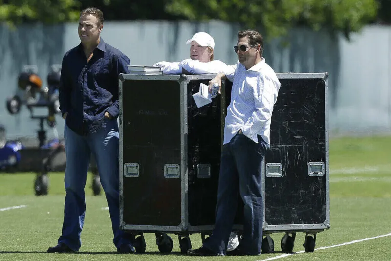 Greg Papa restores relationship with Mark Davis, Raiders amid cancer fight