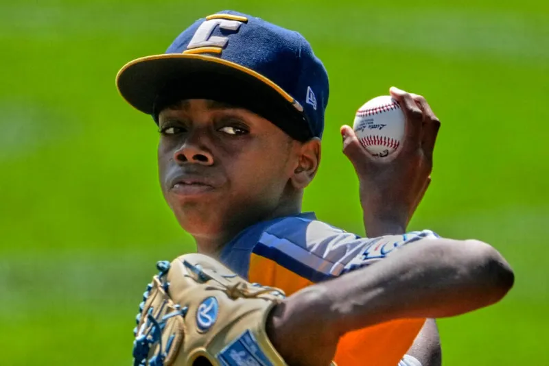 Curaao blanks Japan 4-0 to advance to Little League World Series title game