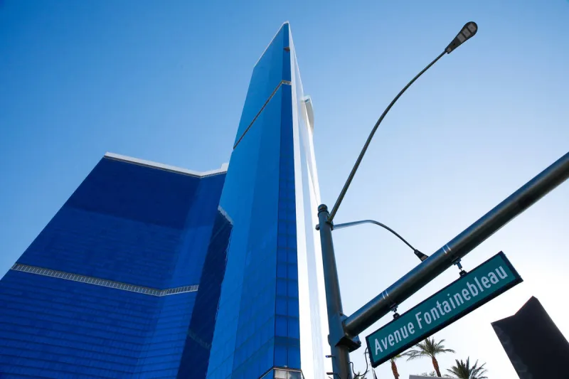 Strip casino debuts revamped high-limit slots lounge