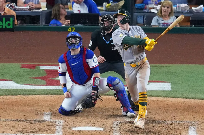 Bolte's 1st career multihomer game leads Athletics over Rangers