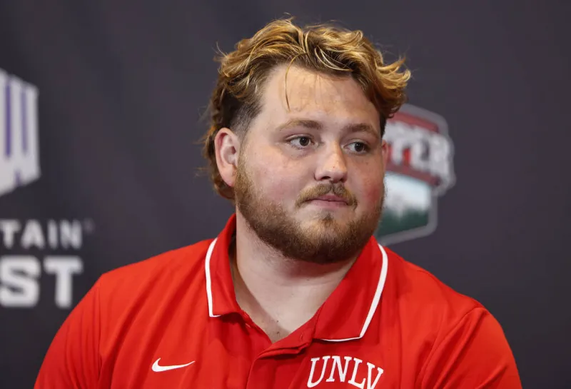 UNLV loses key player to injury for conference opener at Hawaii
