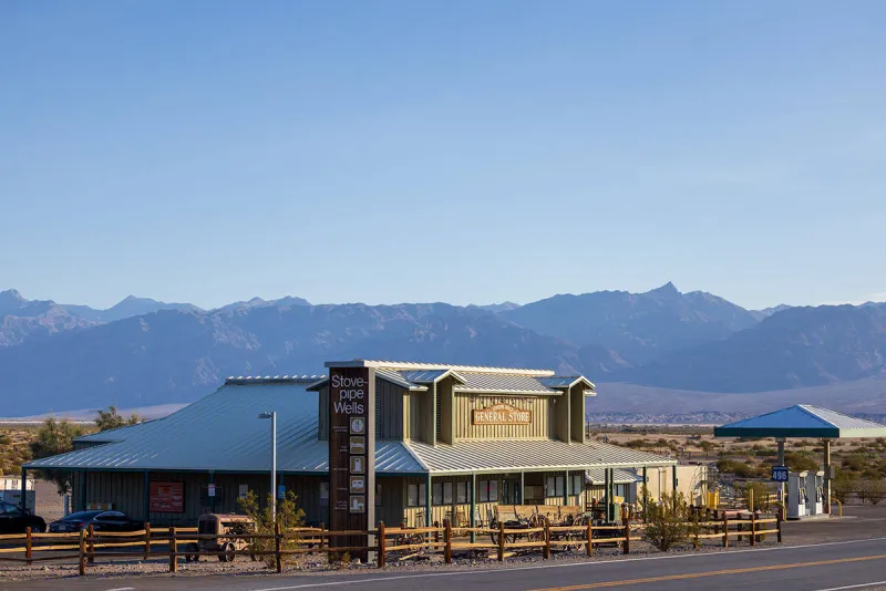 Stovepipe Wells Village finishes solar energy system