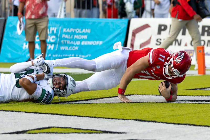 Defense, run game lift UNLV football past Hawaii in conference opener