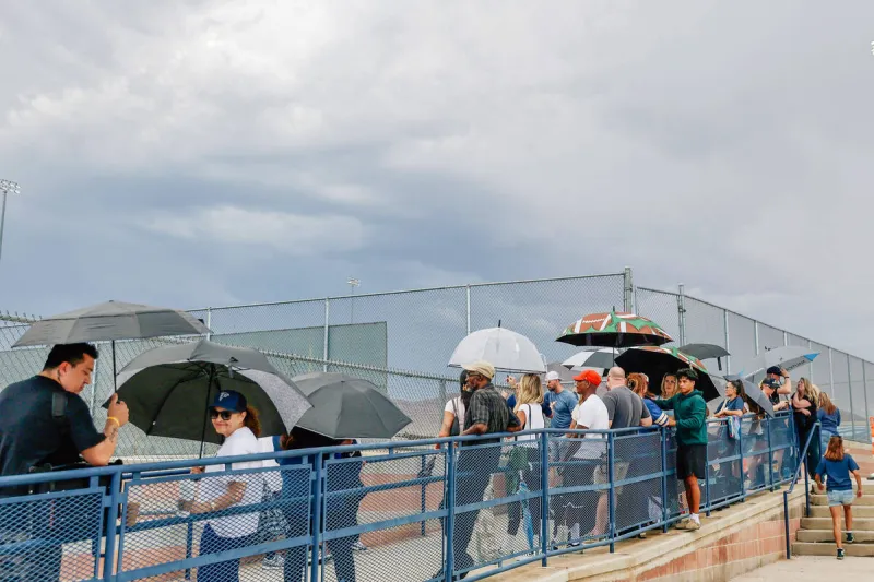 Rain, chance of thunderstorms headed toward Las Vegas Valley
