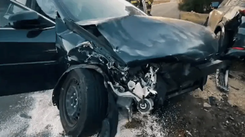 Sun Valley driver arrested after crashing into three vehicles on East 9th Ave. Sunday
