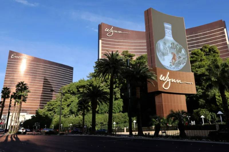 Lawsuit alleges luxury Strip resort failed to guard against Legionnaires' disease