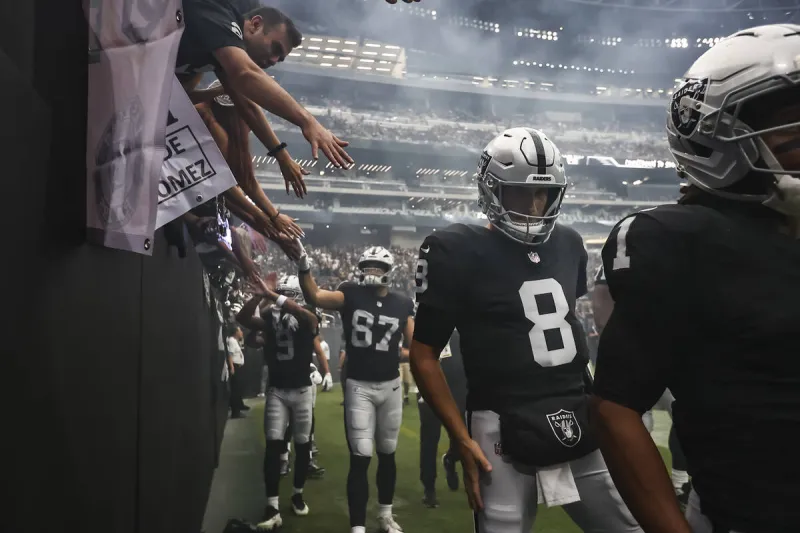 Raiders schedule predictions: Cousins starts. When might Mendoza?