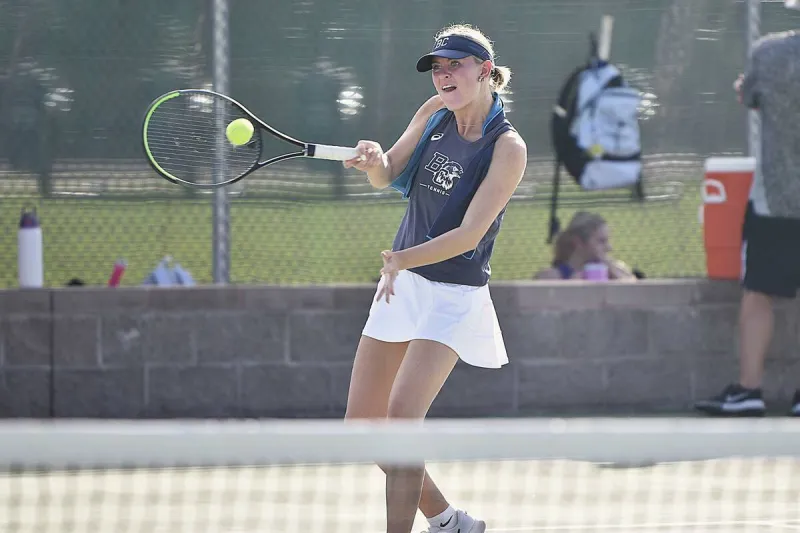 Doubles teams lift Lady Eagles