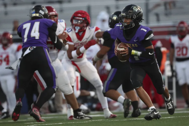 Sunrise Mountain edges Valley in OT on 2-point conversion - PHOTOS