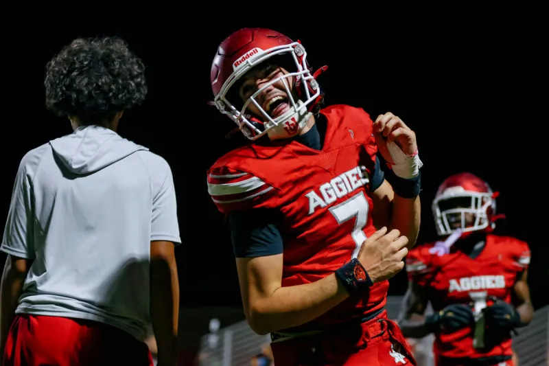 Thaddeus Thatcher accounts for 6 TDs in Arbor View's win over Centennial - PHOTOS