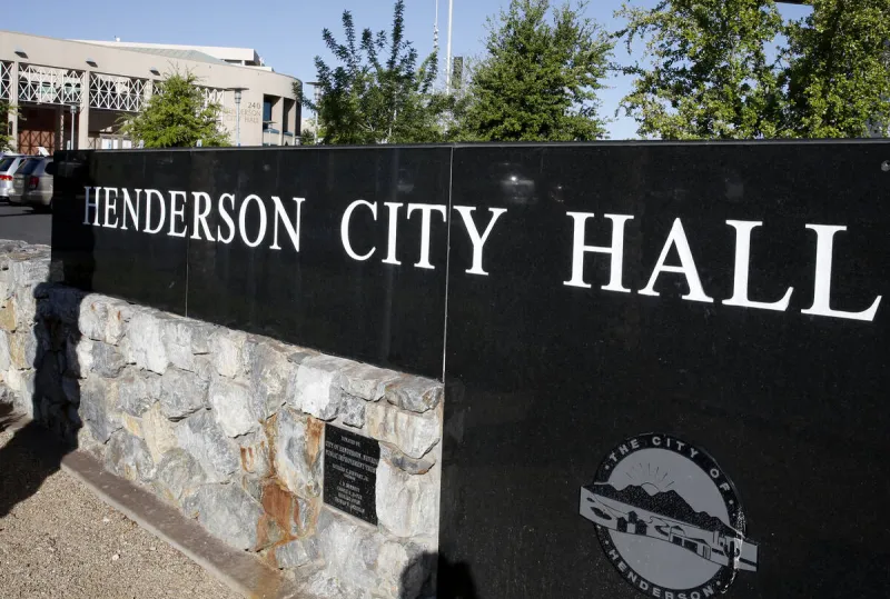 LETTER: Henderson makes the correct move