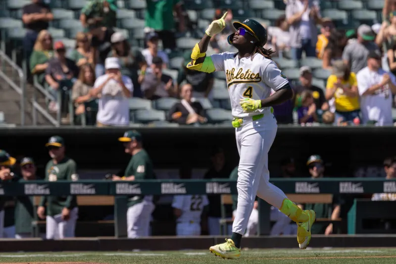 Butler's 9th-inning homer lifts A's to come-from-behind win over Mariners