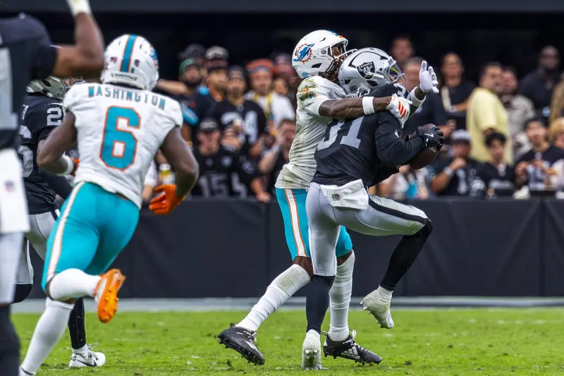 Raiders rookie safety makes splash in NFL debut