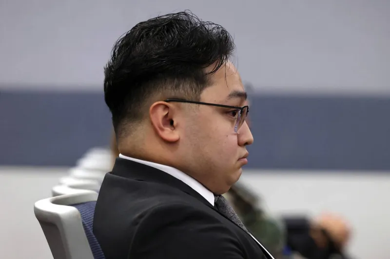 Judge orders jail time for ex-Metro officer who hugged, groped woman on duty