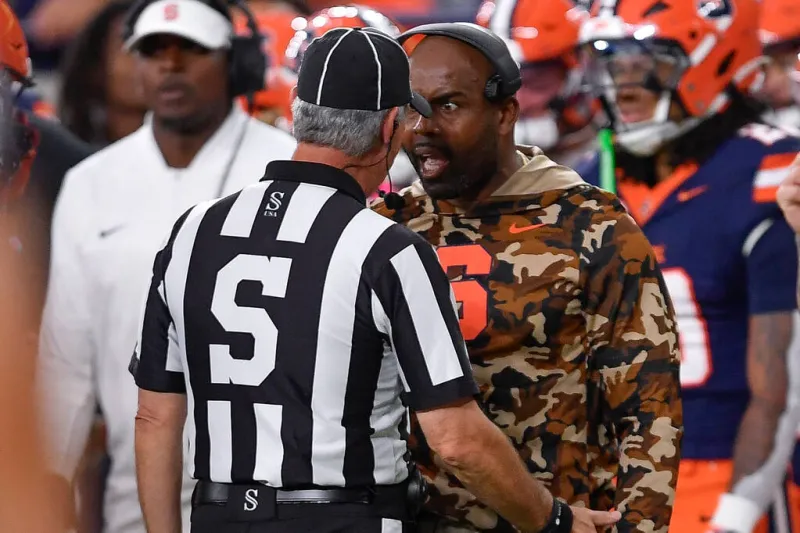 College football betting: Midweek matchup shows lean to Orange