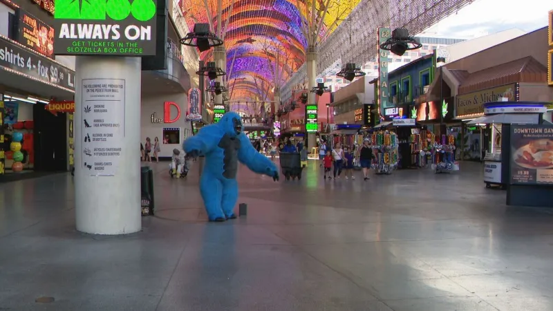 Las Vegas overhauls lottery system for Fremont Street performance spots