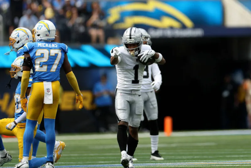 Tre Tucker, Raiders do enough vs. Chargers to secure 2-0 start