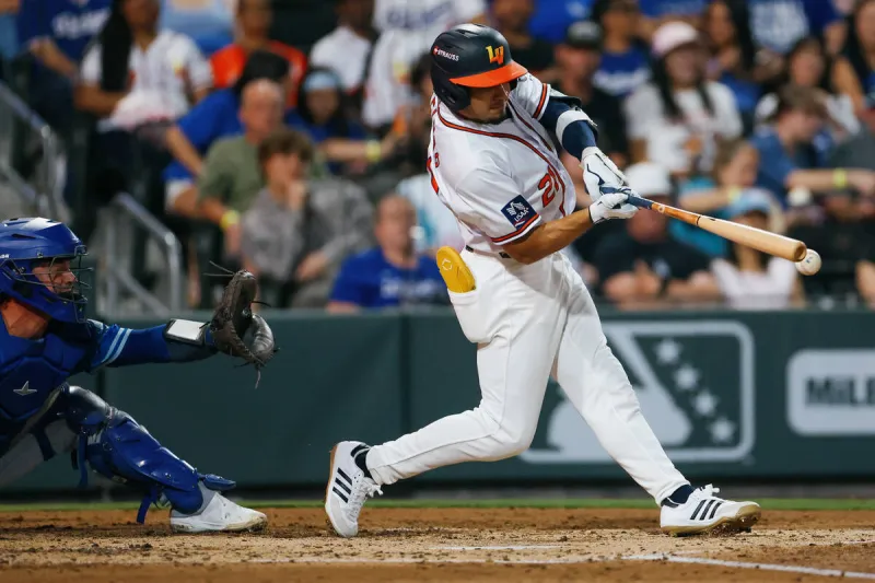 Aviators outlast Comets, take 1-0 PCL final lead - PHOTOS