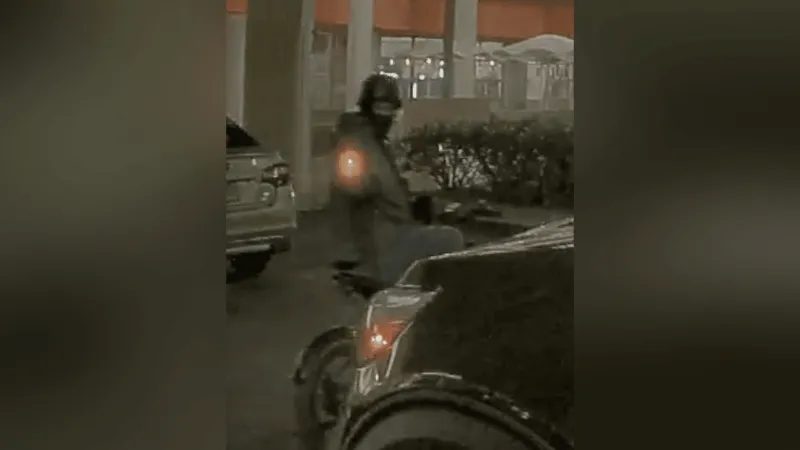 Las Vegas police seek e-bike rider after off-duty corrections officer shot