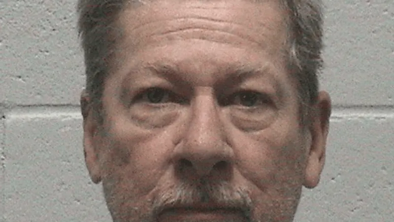Lyon County deputies arrest two registered sex offenders in separate verification cases