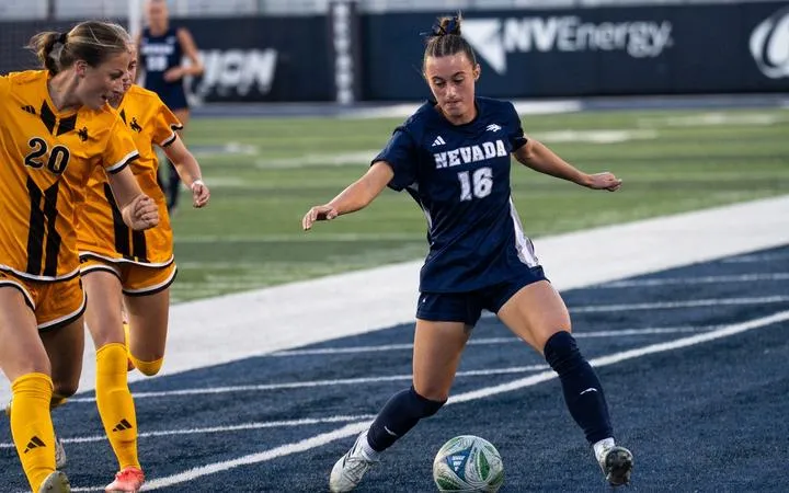 Nevada drops conference opener to Wyoming