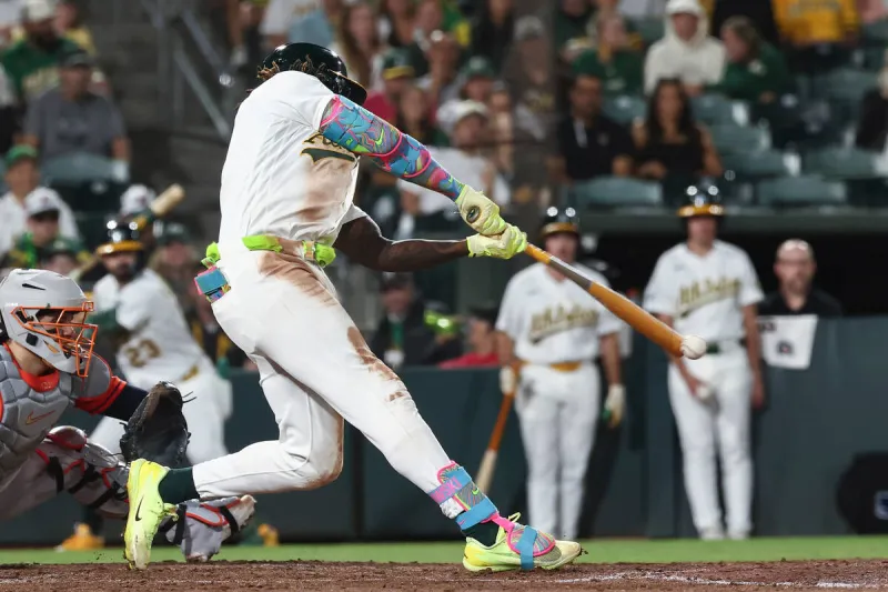 Athletics erupt in 6th inning, knock off Astros