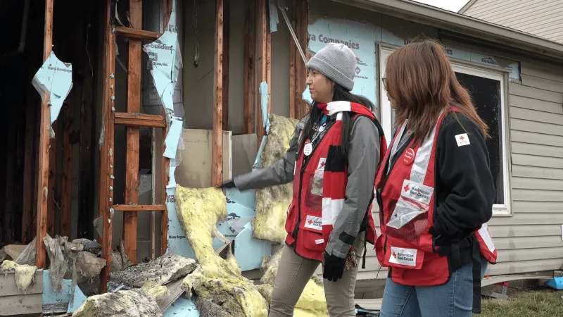 Vegas Golden Knights Foundation gives $10,000 grant to aid Red Cross fire victims