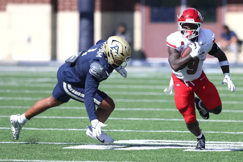 Graney: 'Jet' was his old self, and with it UNLV football rolled