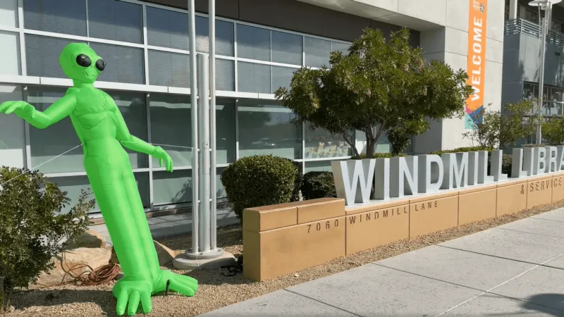 AlienFest at Windmill Library draws crowds to explore UFOs and UAPs