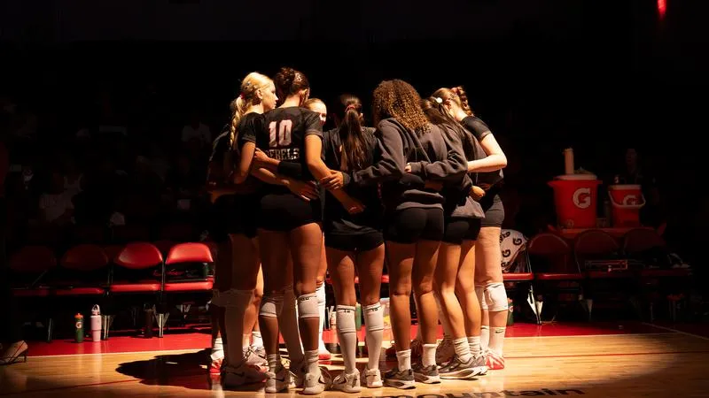 Rebels Suffer Four-Set Loss To Aggies
