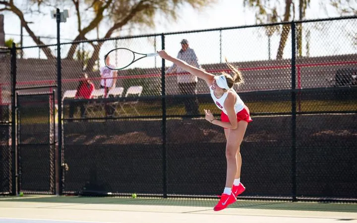 Women's Tennis Wraps Opening Weekend In San Diego