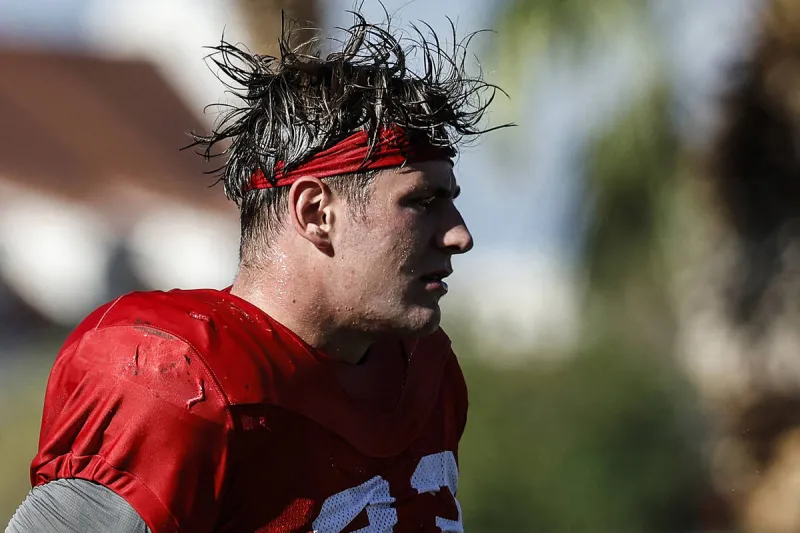 UNLV linebacker earns honor for play in blowout of Akron