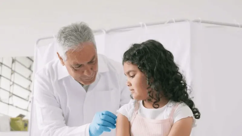Medical groups unite to clarify vaccine guidance for flu, RSV and COVID-19 season